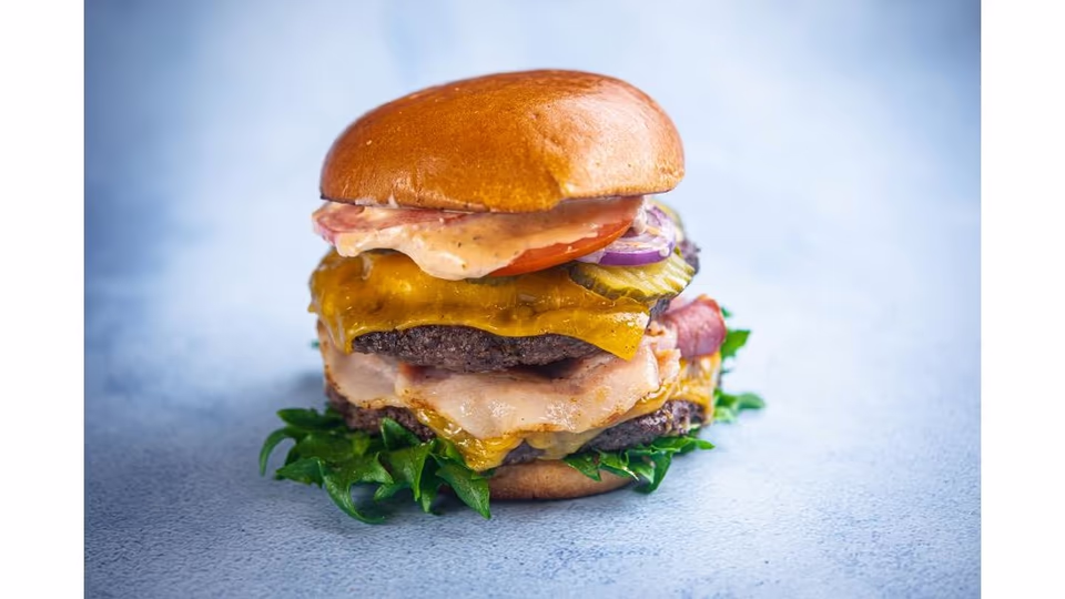 Mega Burger