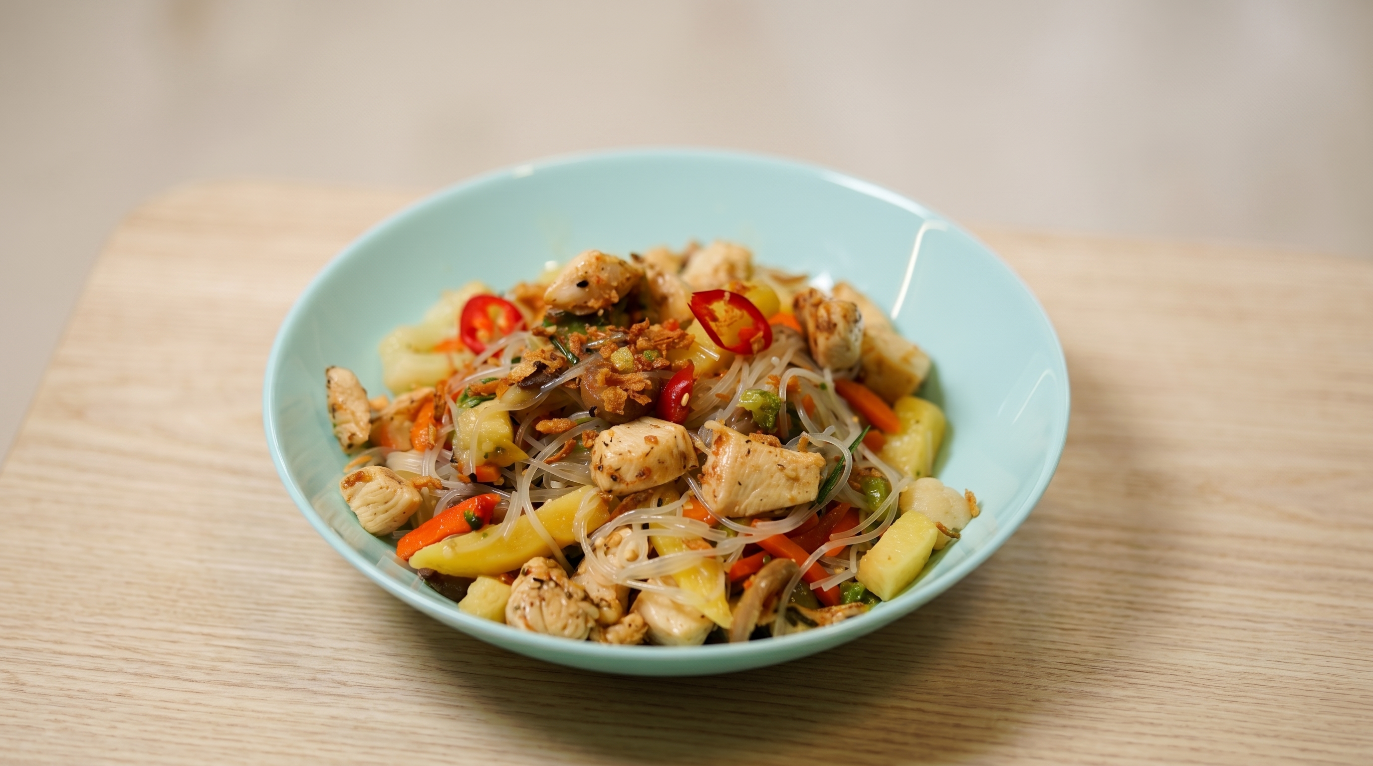 Lo Mein Rice Noodles with Chicken